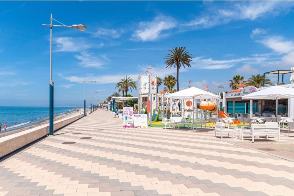 Beachfront Apartment Madrid 709 Torrox Exteriér fotografie